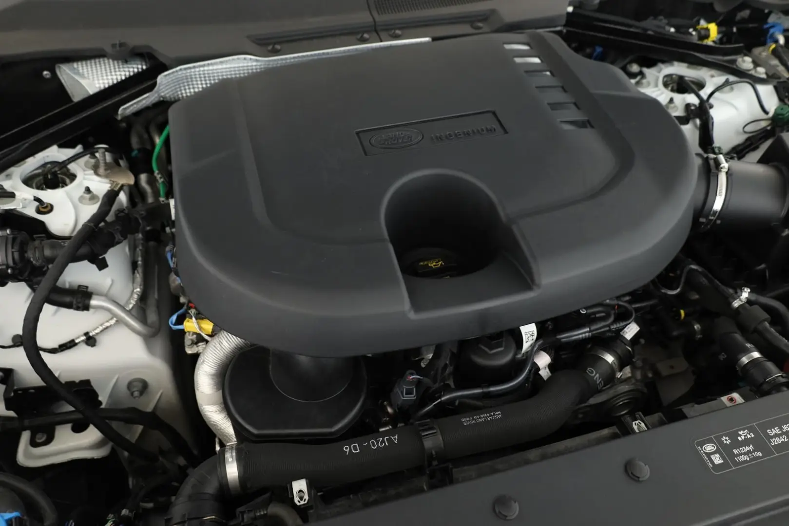 Defender 130 D300 AWD First Edition