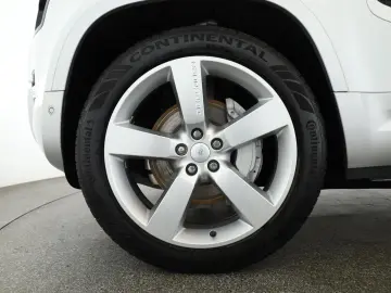 Defender 130 D300 AWD First Edition