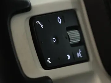 Defender 130 D300 AWD First Edition