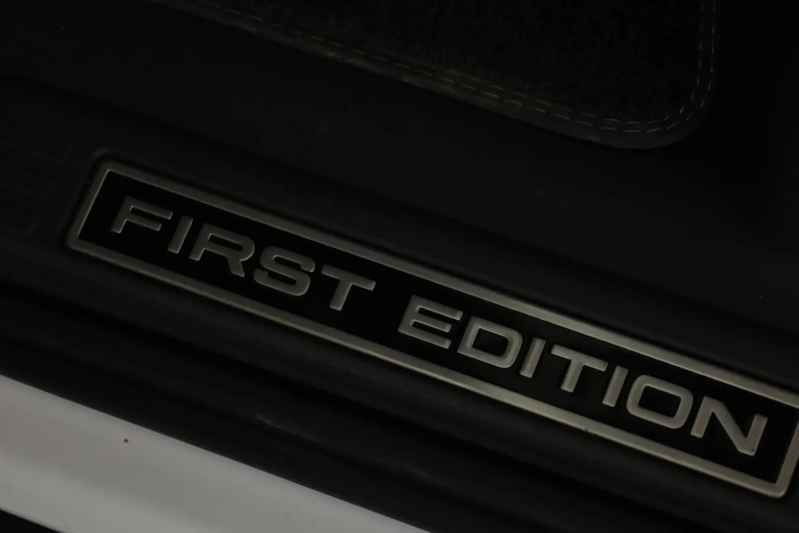 Defender 130 D300 AWD First Edition