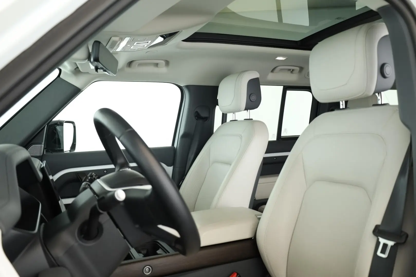 Defender 130 D300 AWD First Edition