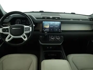 Defender 130 D300 AWD First Edition