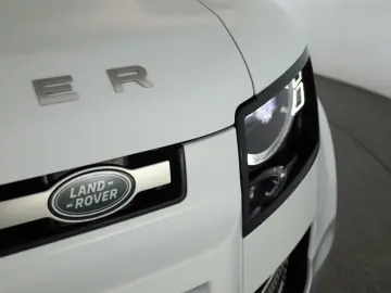 Defender 130 D300 AWD First Edition