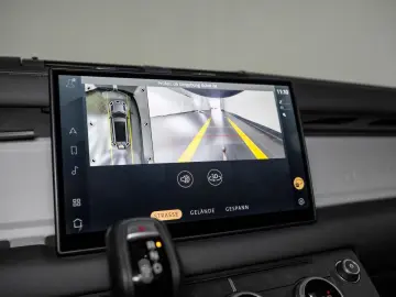 Defender 130 D300 SE