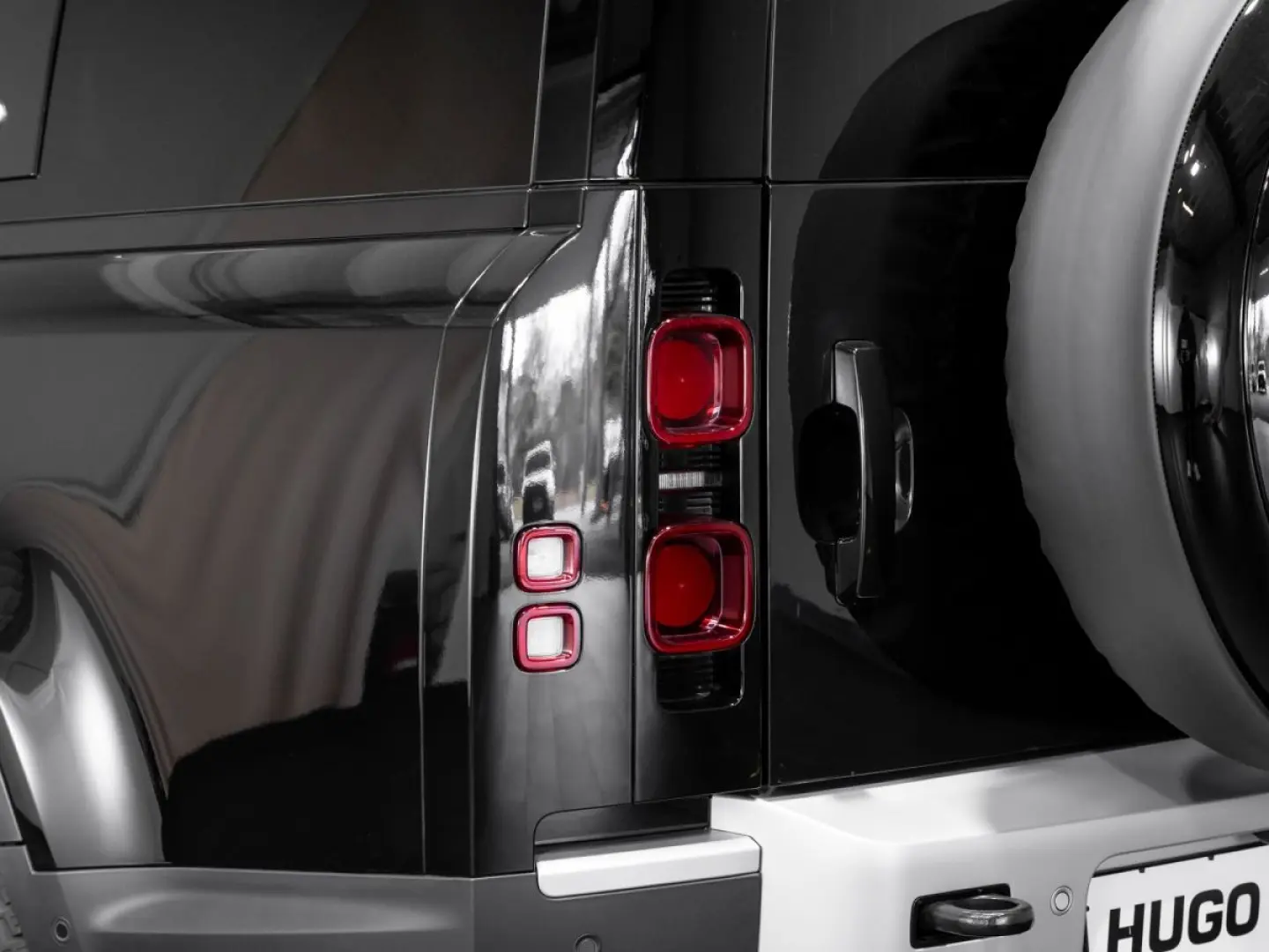 Defender 130 D300 SE