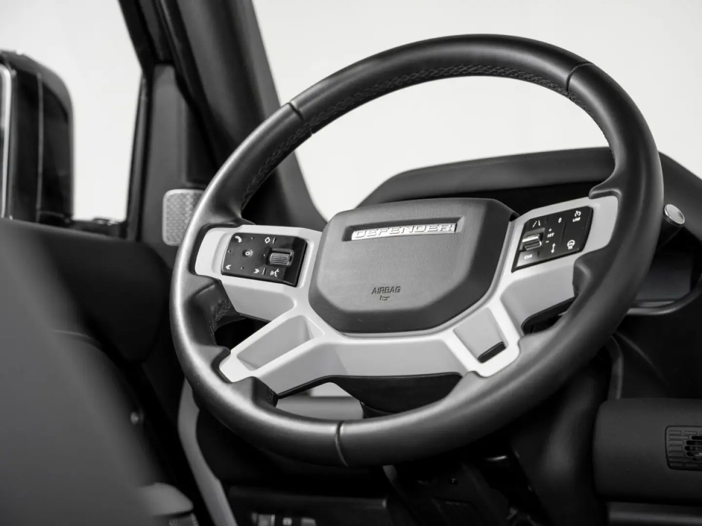 Defender 130 D300 SE