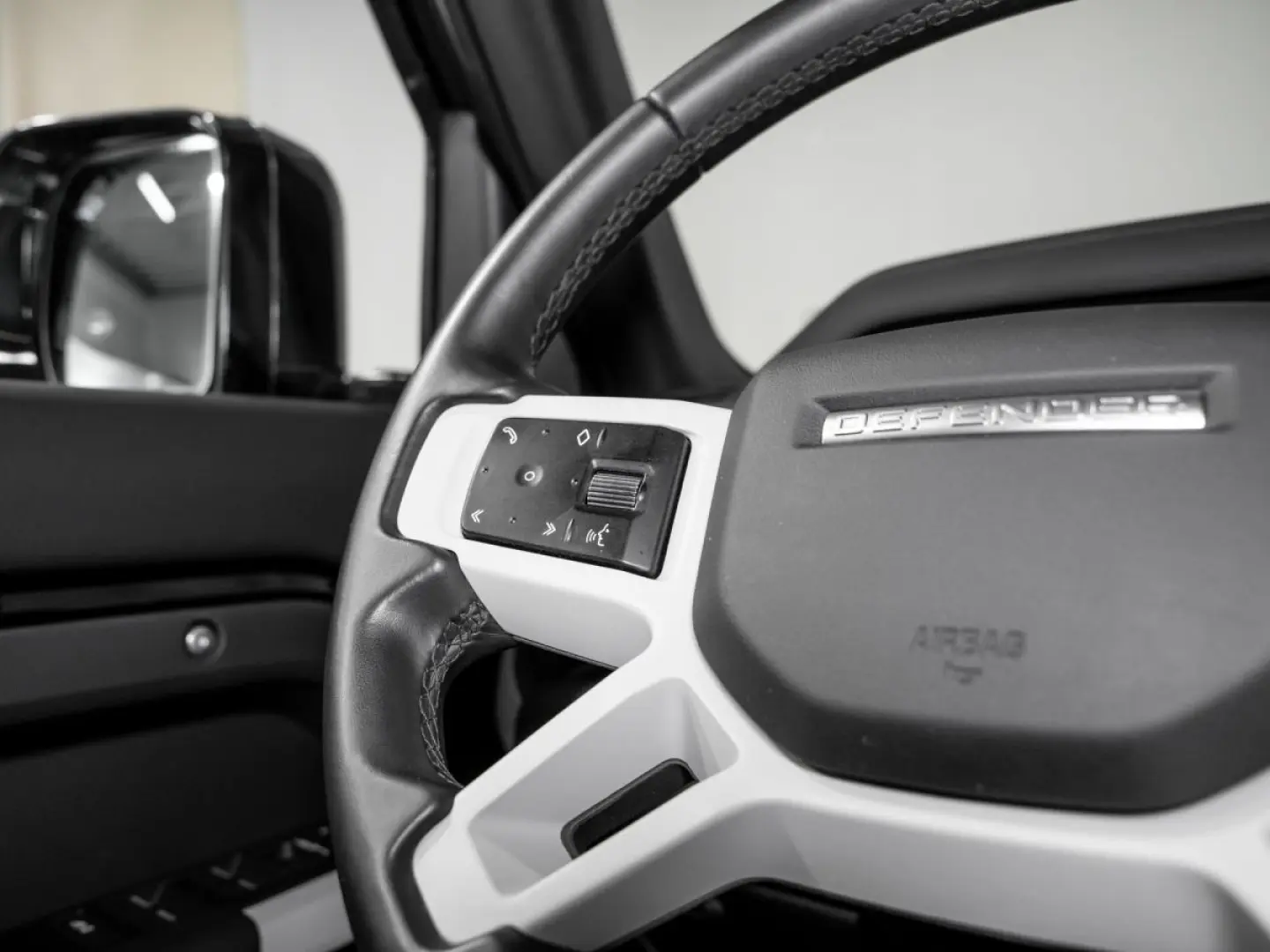 Defender 130 D300 SE