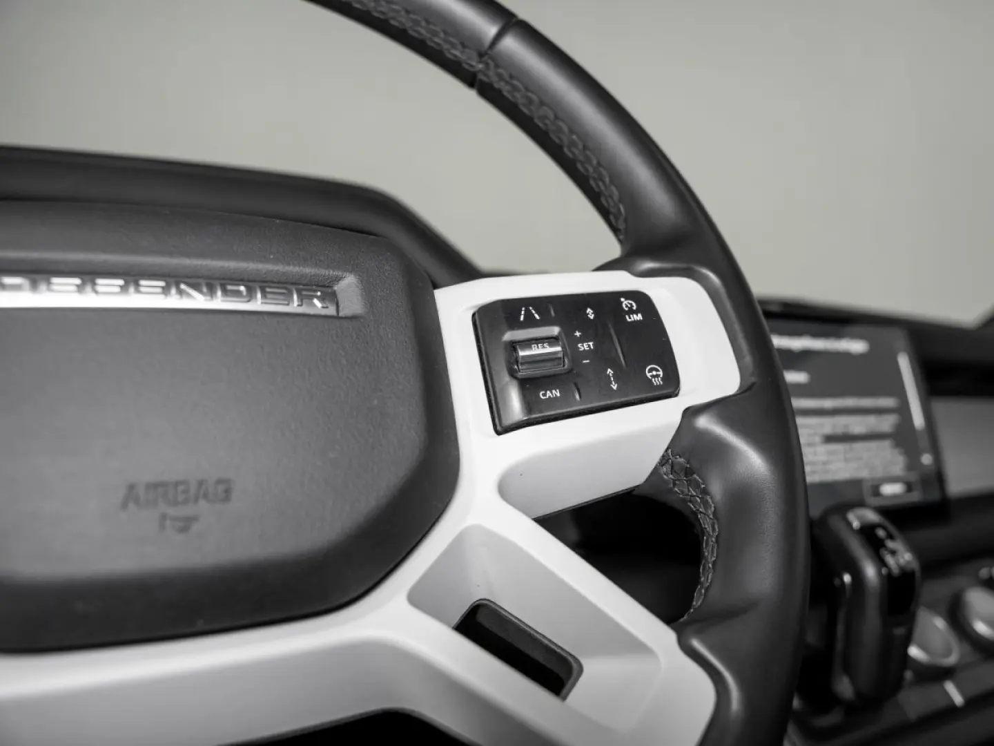 Defender 130 D300 SE