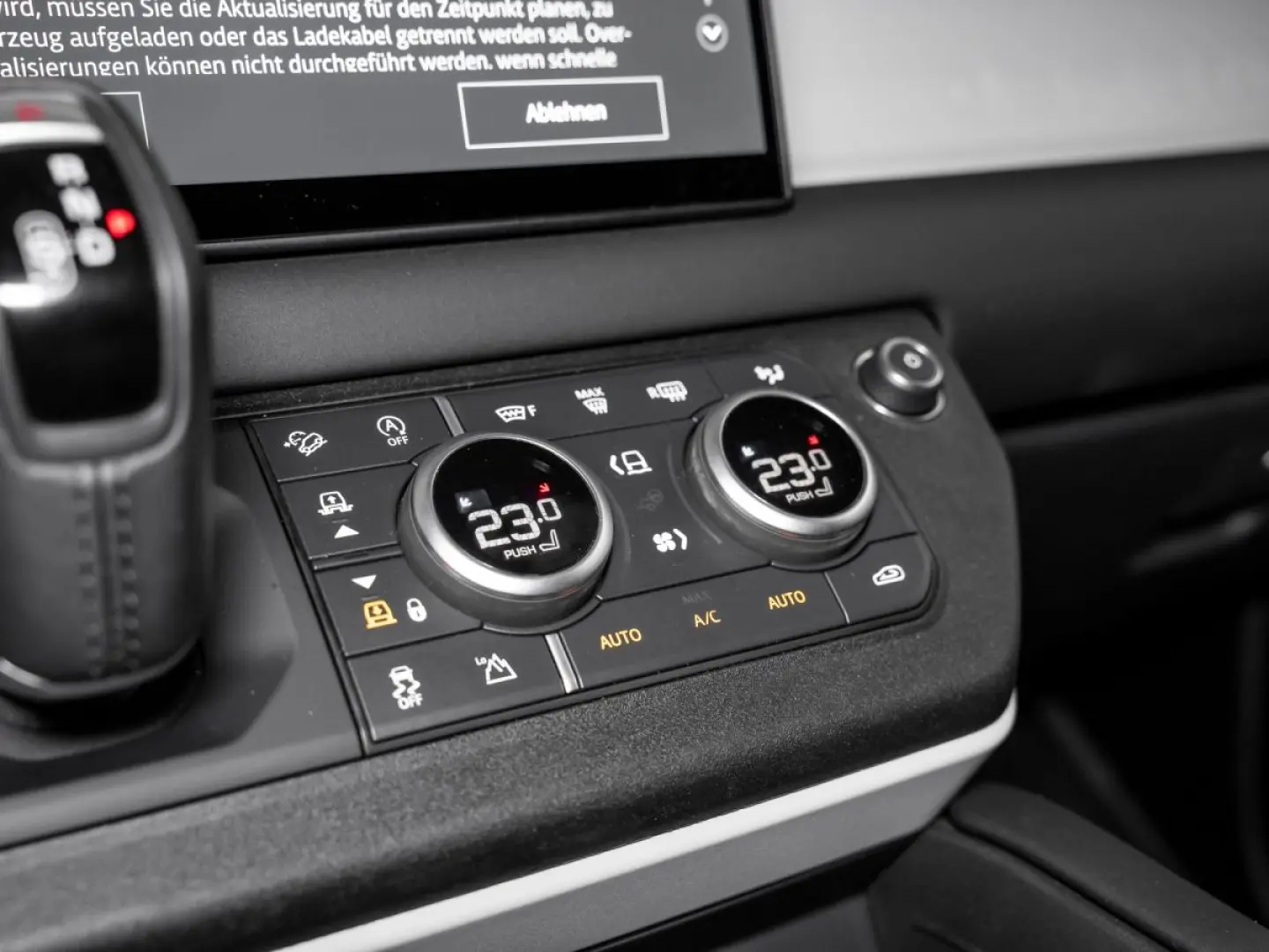 Defender 130 D300 SE