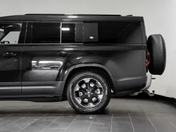 Defender 130 D300 SE