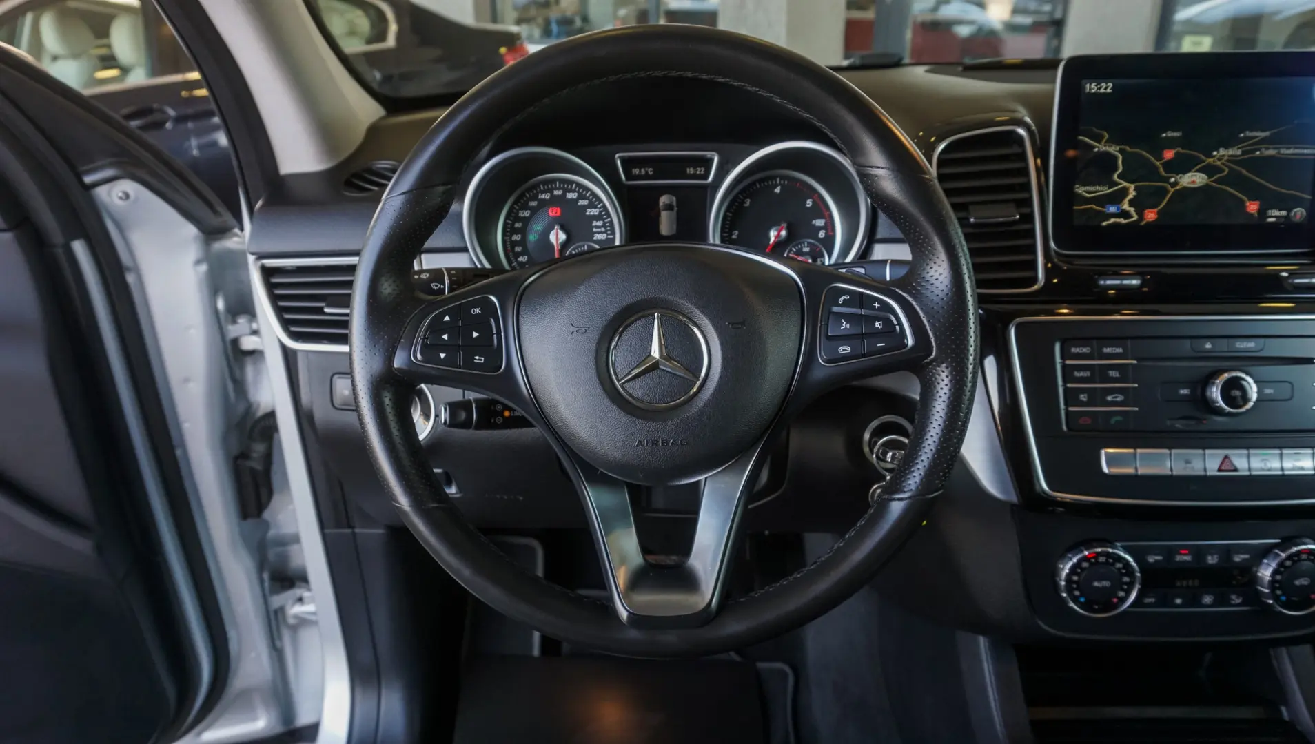 MERCEDES-BENZ GLE 250D 4 MATIC