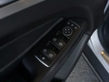 MERCEDES-BENZ GLE 250D 4 MATIC