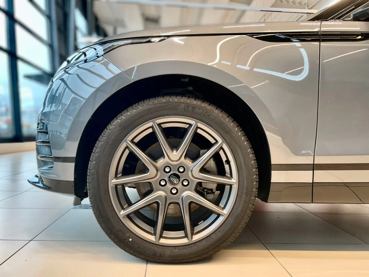 Velar D300 DYNAMIC SE