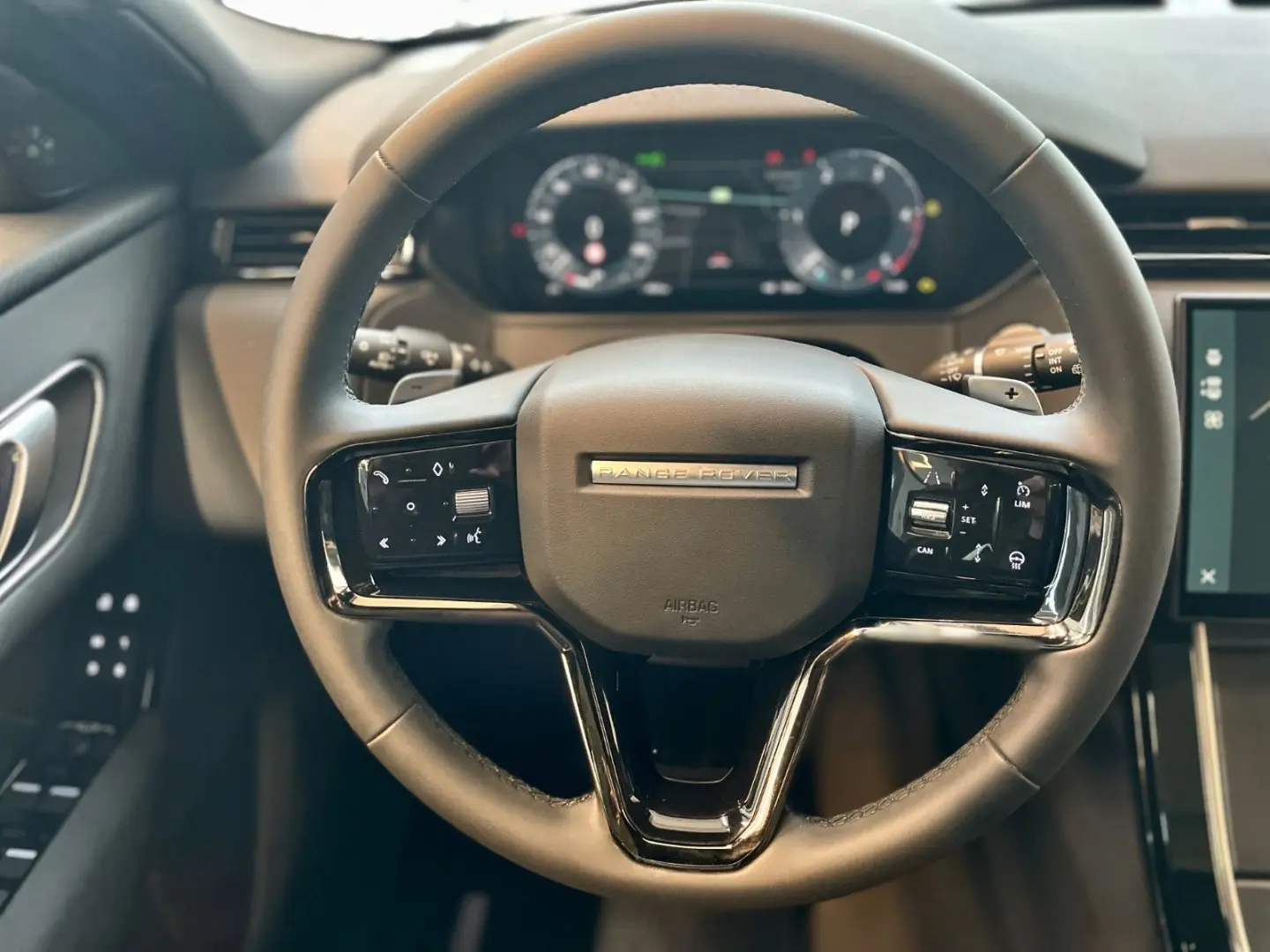 Velar D300 DYNAMIC SE