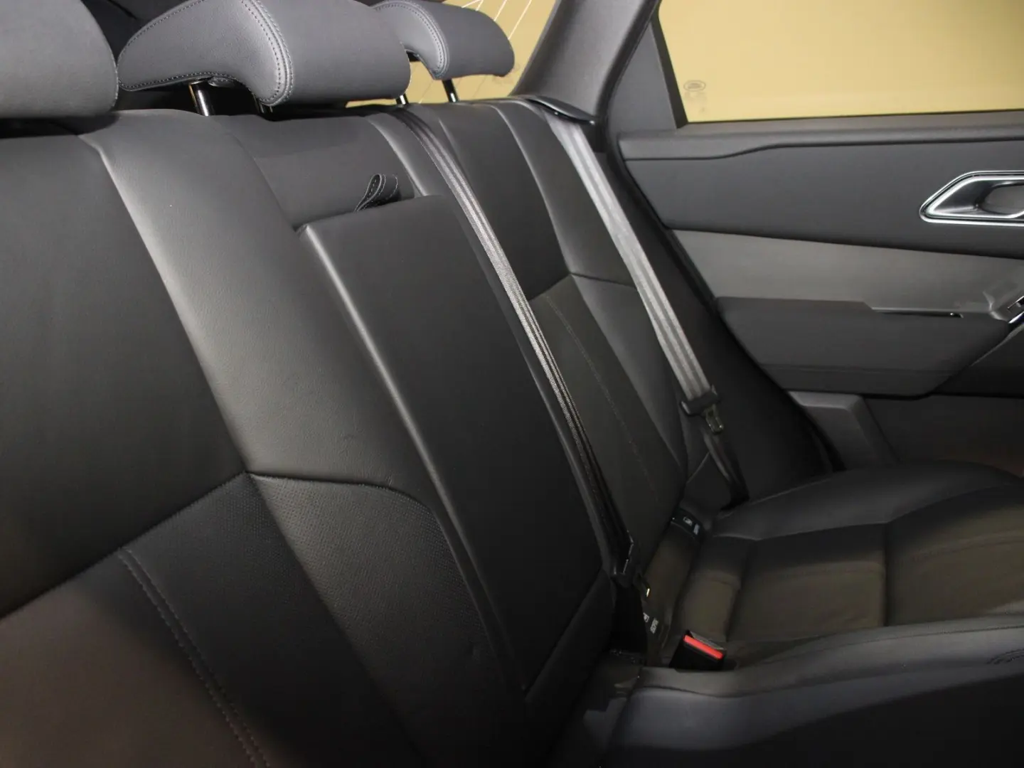 Range Rover Velar P400e Hybrid