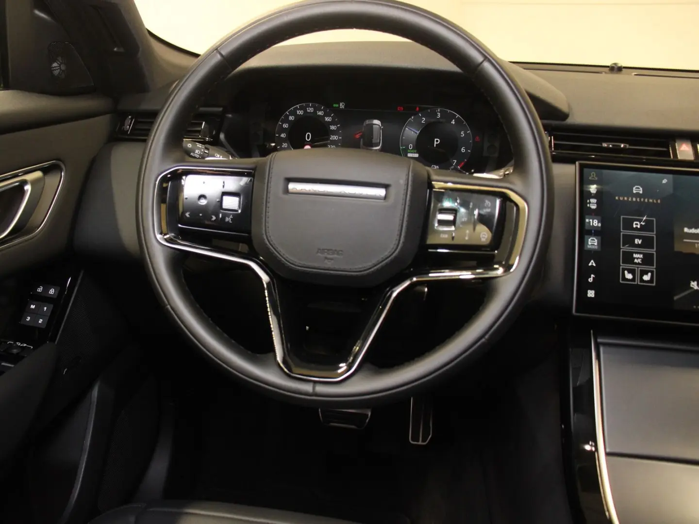 Range Rover Velar P400e Hybrid