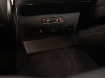 Range Rover Velar P400e Hybrid