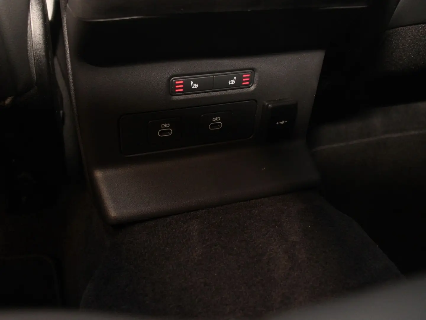 Range Rover Velar P400e Hybrid