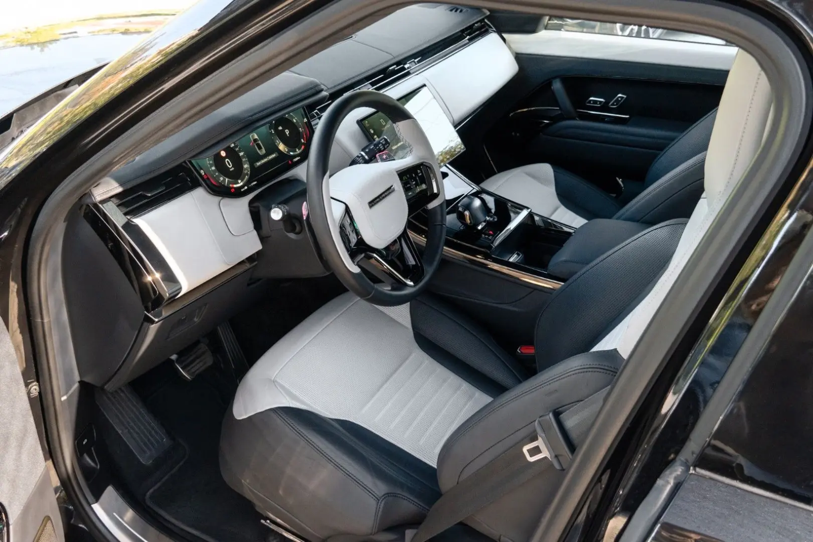 Range Rover Sport SV CARBON