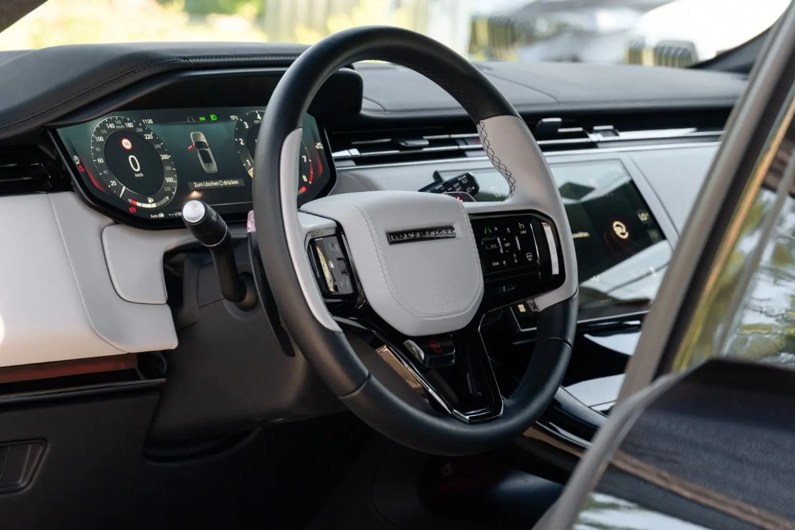 Range Rover Sport SV CARBON