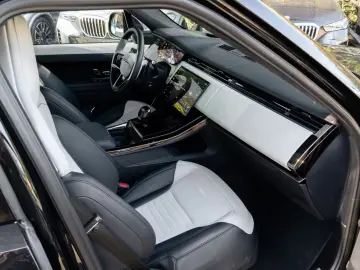 Range Rover Sport SV CARBON