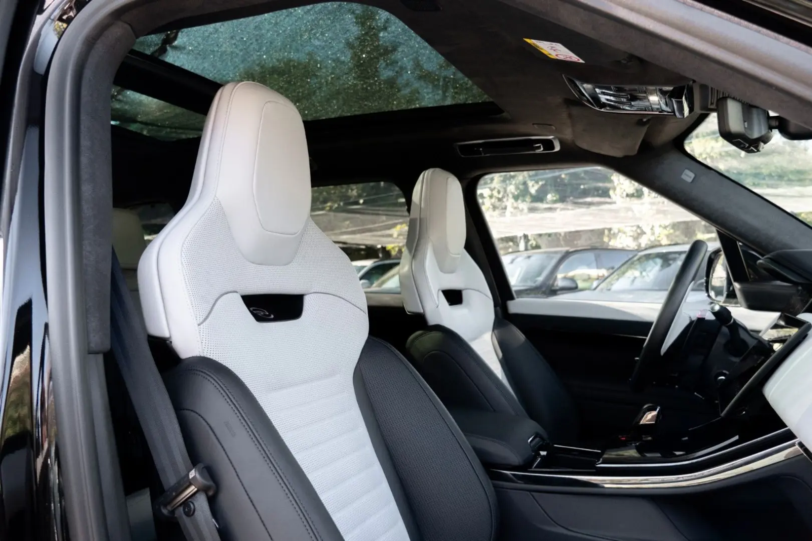 Range Rover Sport SV CARBON