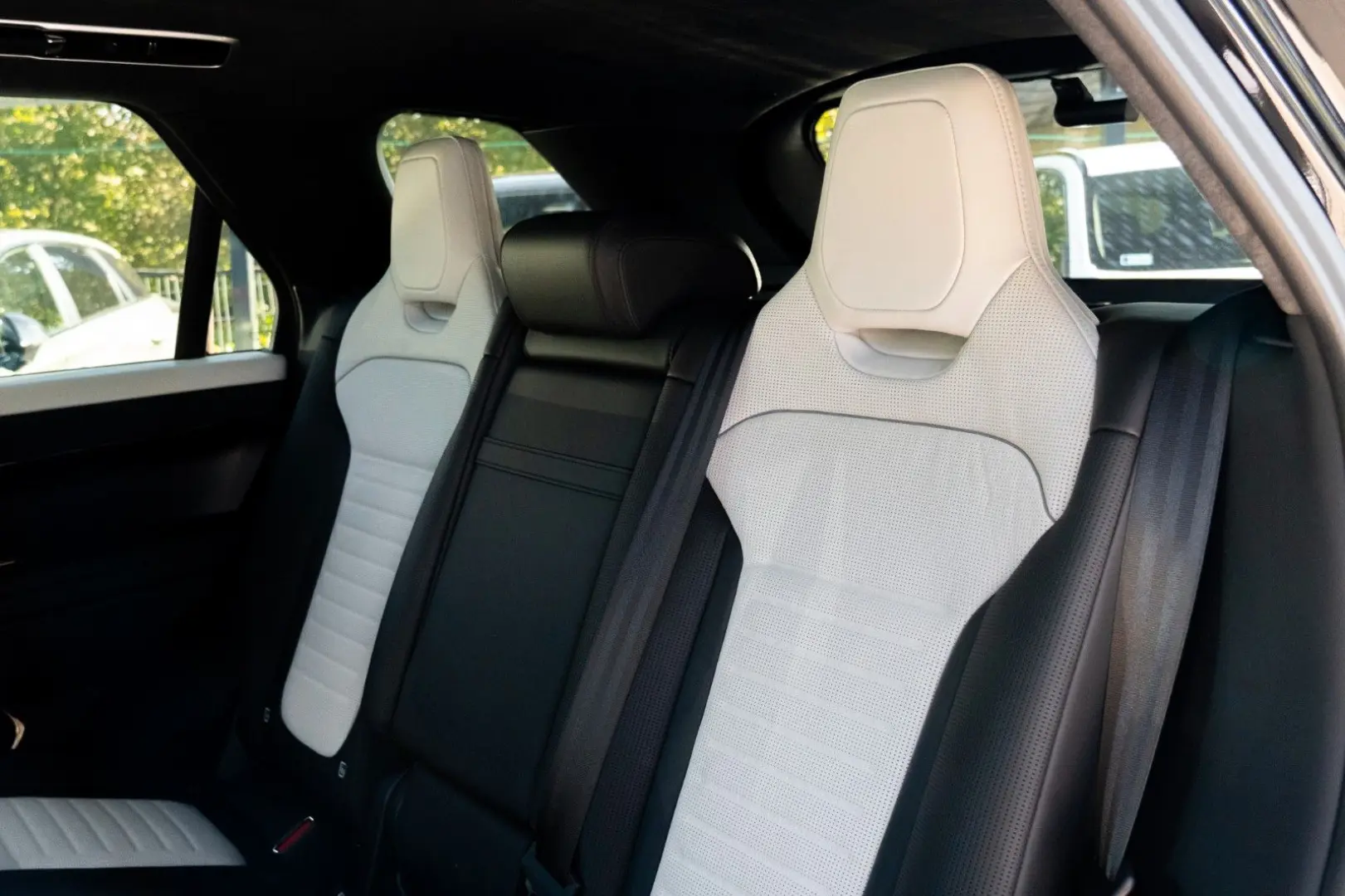 Range Rover Sport SV CARBON