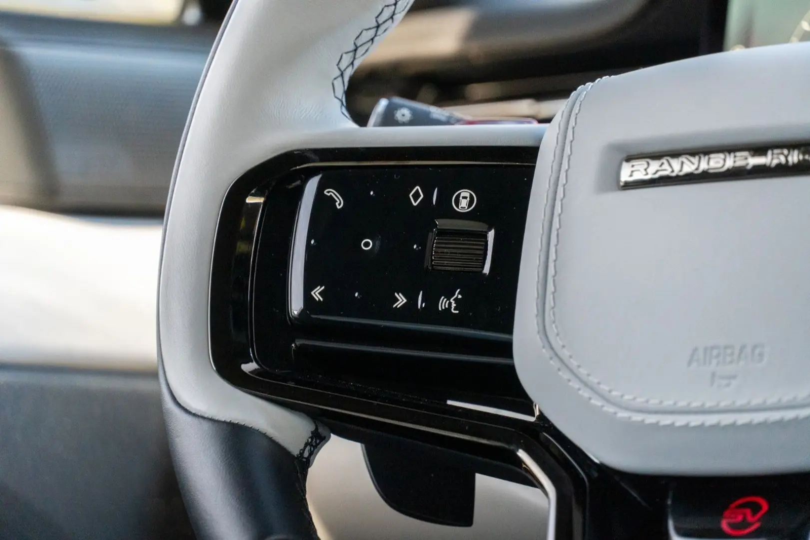 Range Rover Sport SV CARBON