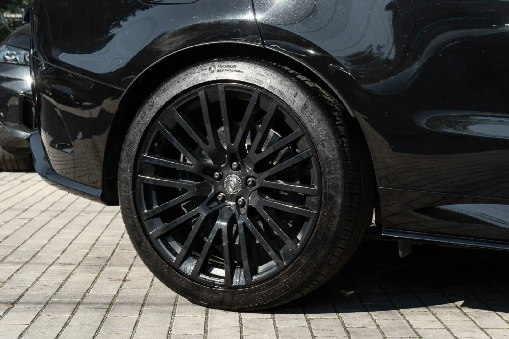 Range Rover Sport SV CARBON