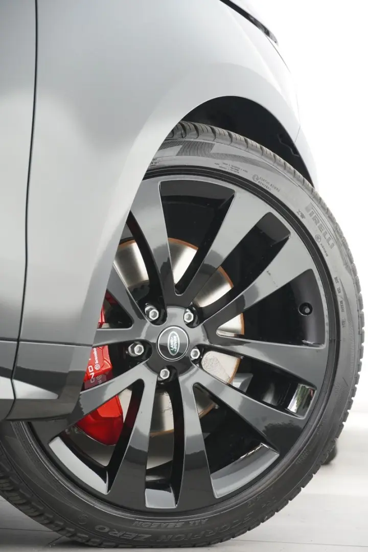 Range Rover Sport D300 Dynamic HSE