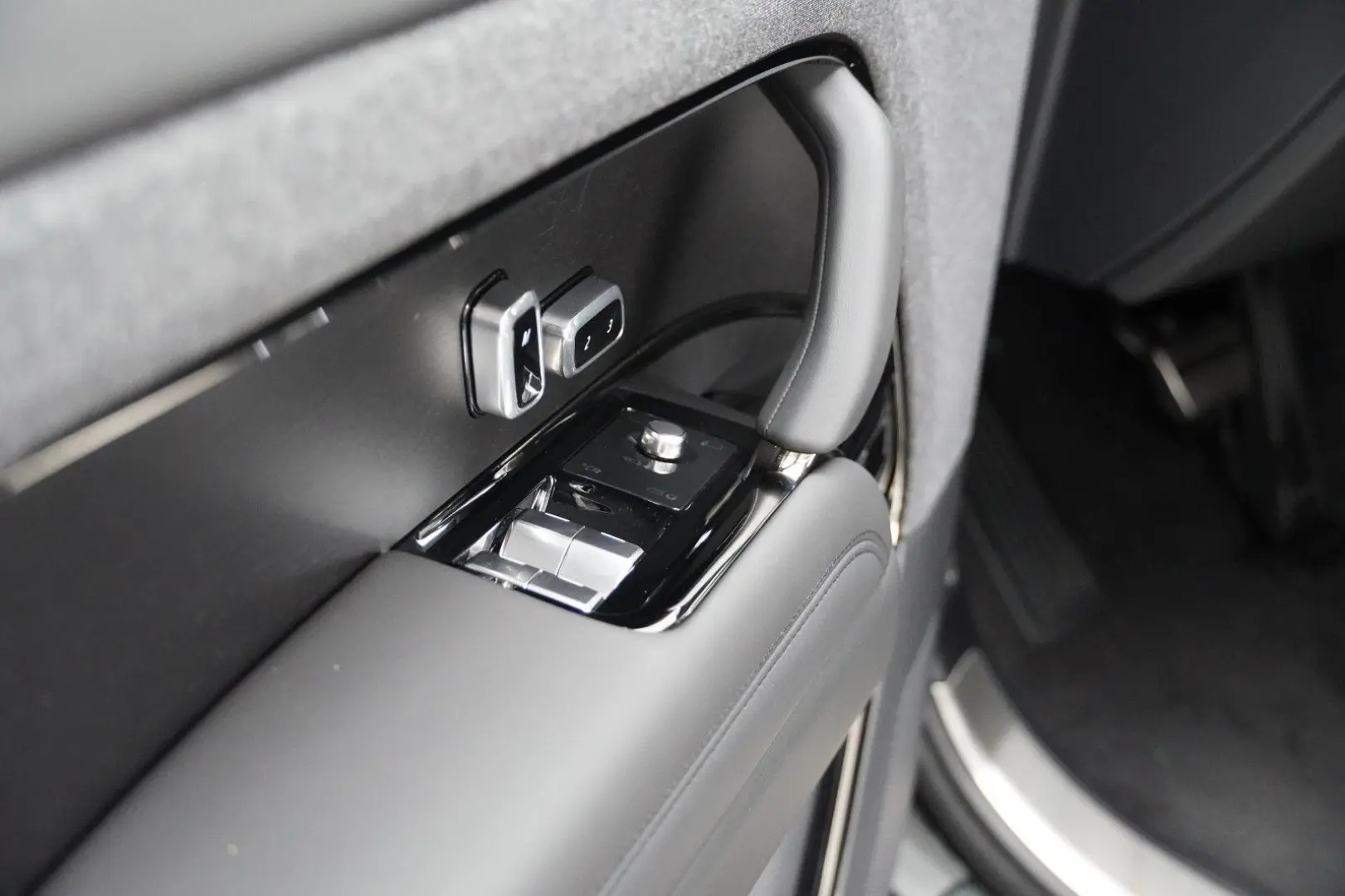 Range Rover Sport D300 Dynamic HSE