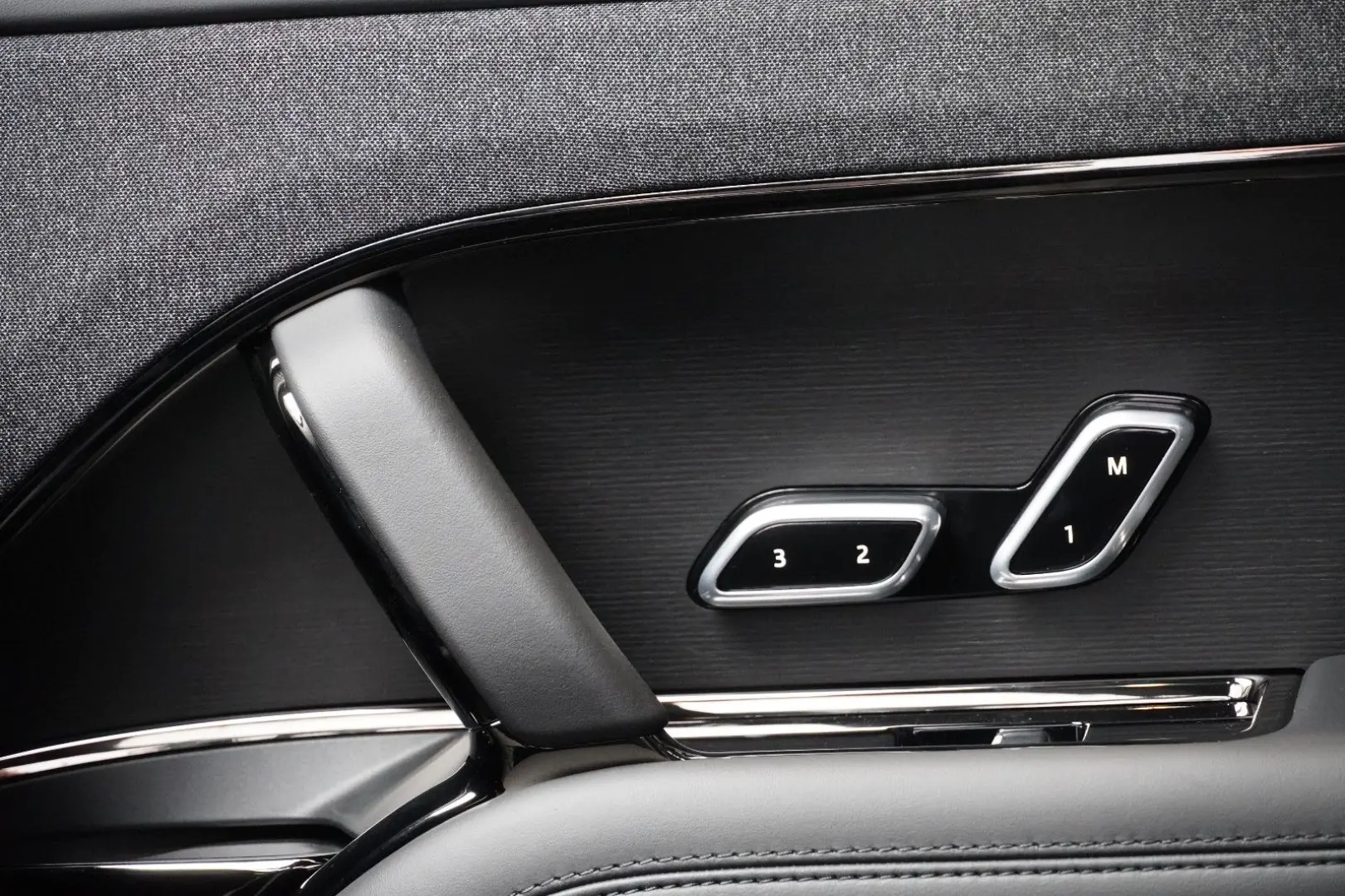 Range Rover Sport D300 Dynamic HSE