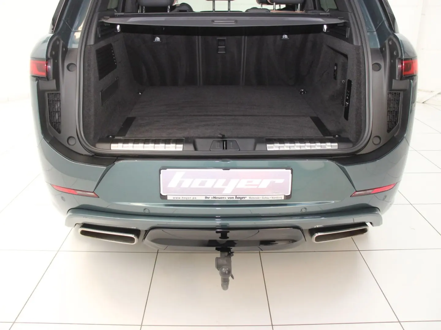 Range Rover Sport P550e Hybrid Autobiography