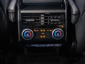 Range Rover Sport P550e Autobio