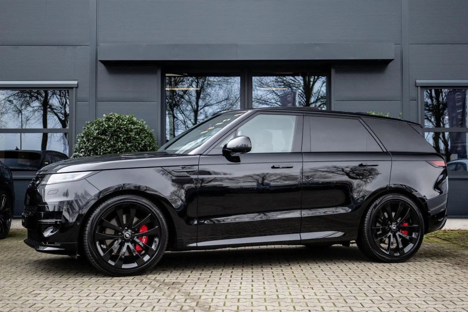Range Rover Sport 4.4 P530 First Edition