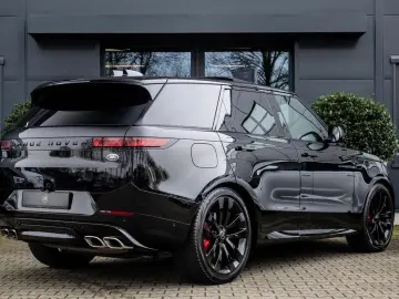 Range Rover Sport 4.4 P530 First Edition