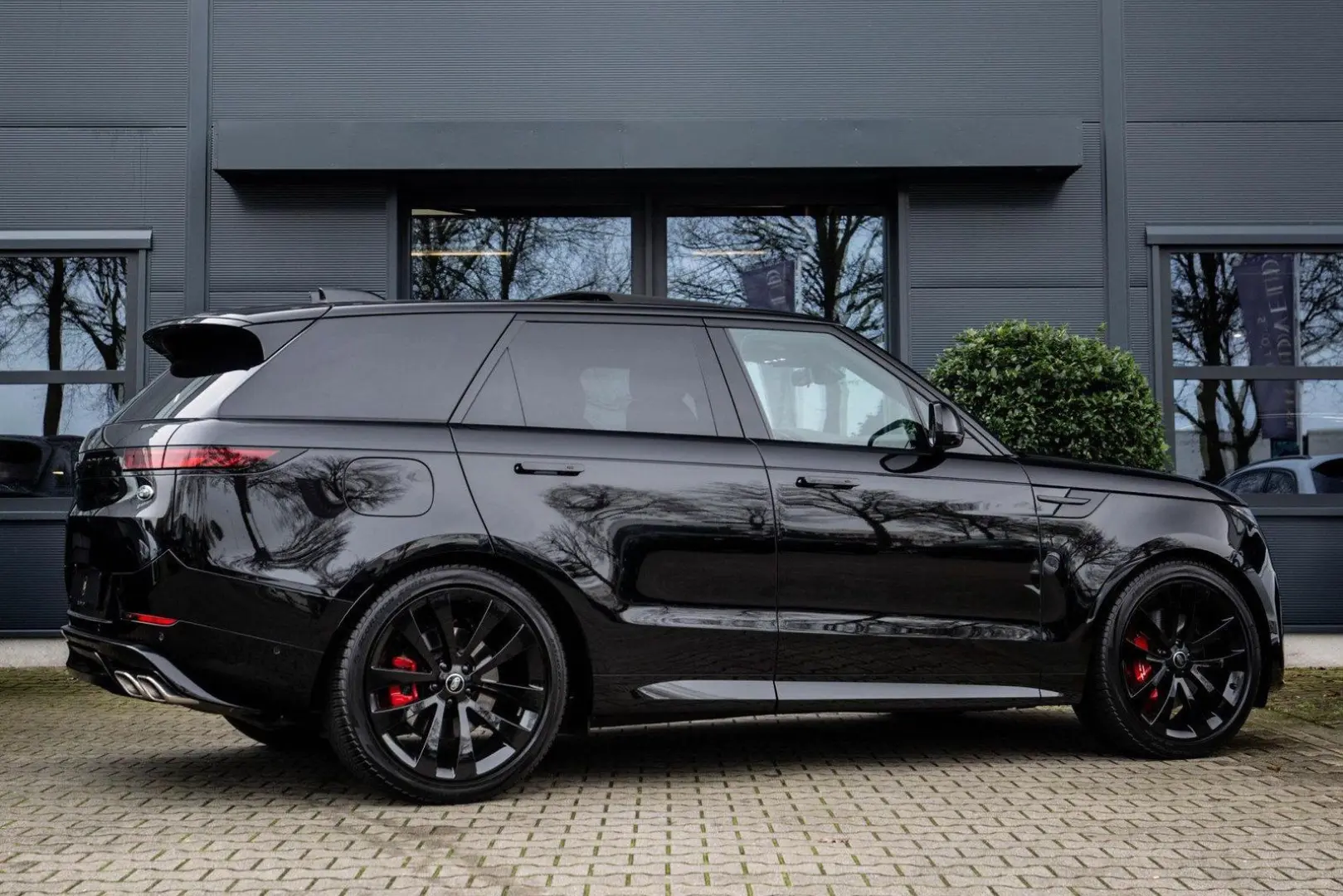 Range Rover Sport 4.4 P530 First Edition