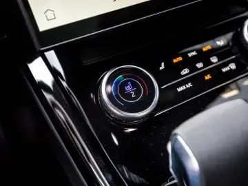 Range Rover Sport 4.4 P530 First Edition