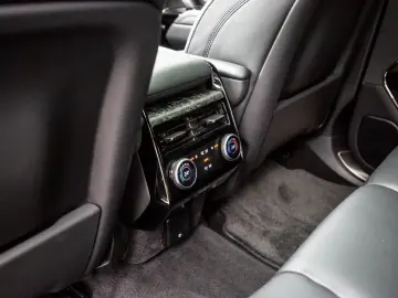 Range Rover Sport 4.4 P530 First Edition