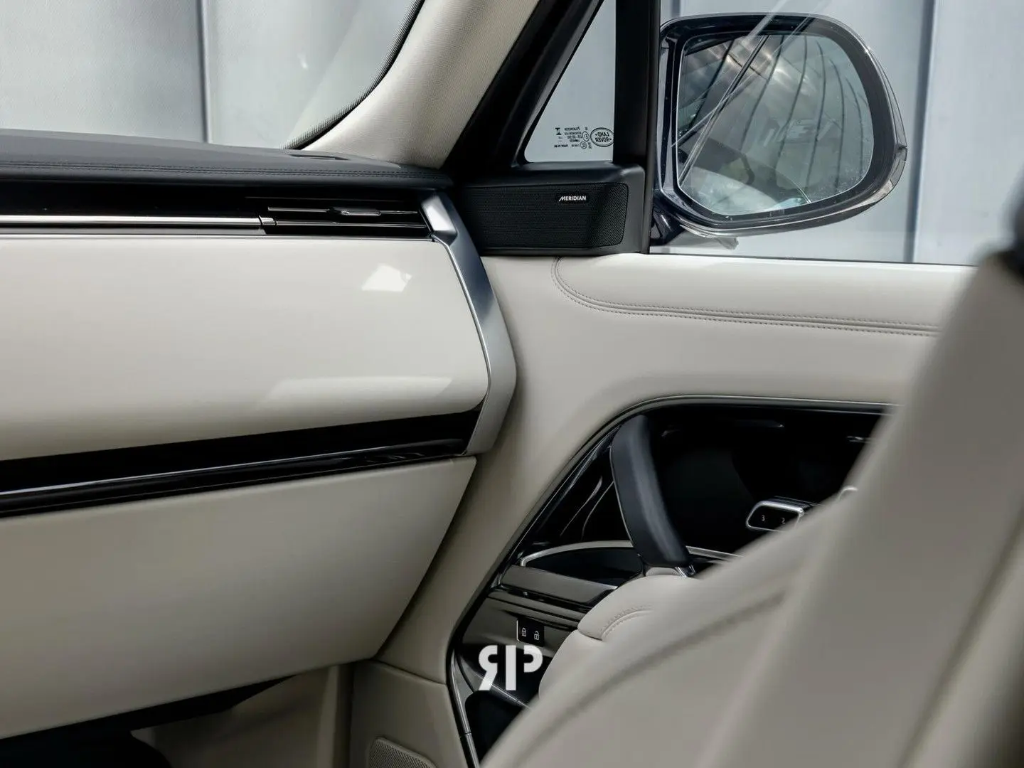 Range Rover P460e SE PHEV