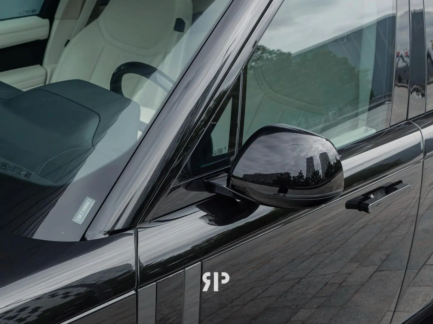 Range Rover P460e SE PHEV