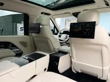 Range Rover 4.4 P530 Autobiography