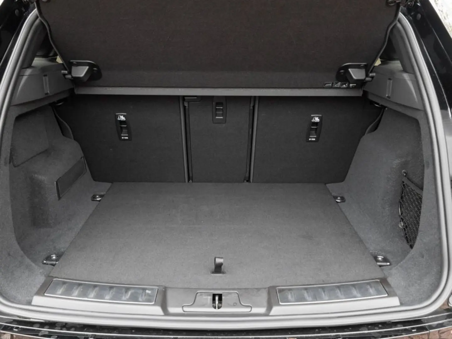 Range Rover Evoque P200 R-Dynamic SE