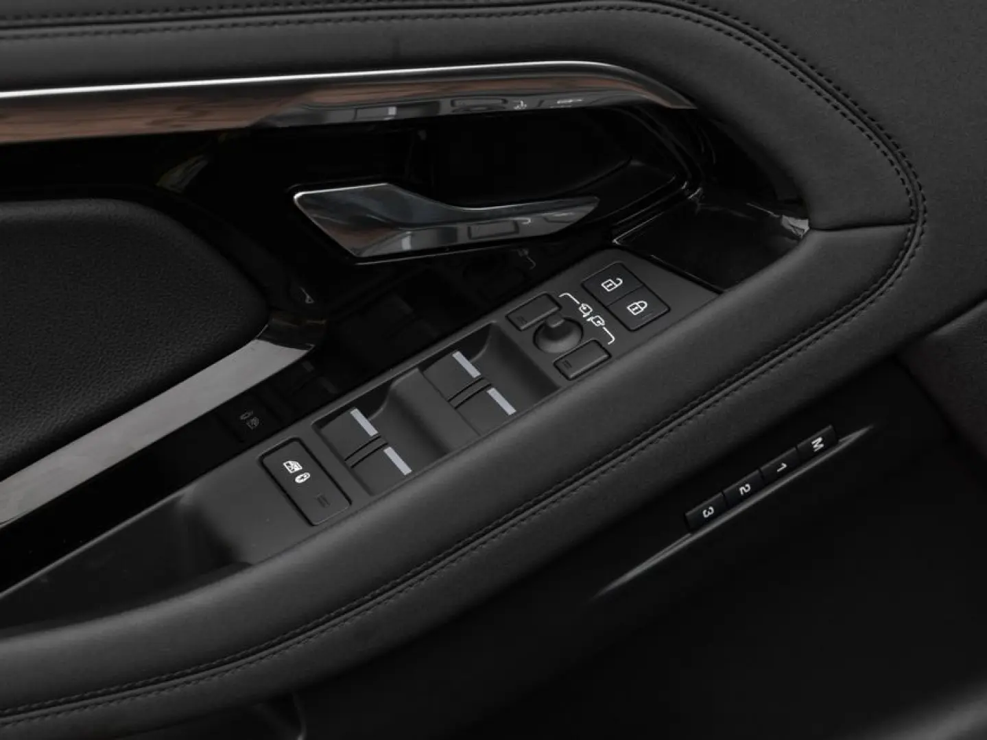 Range Rover Evoque P200 R-Dynamic SE