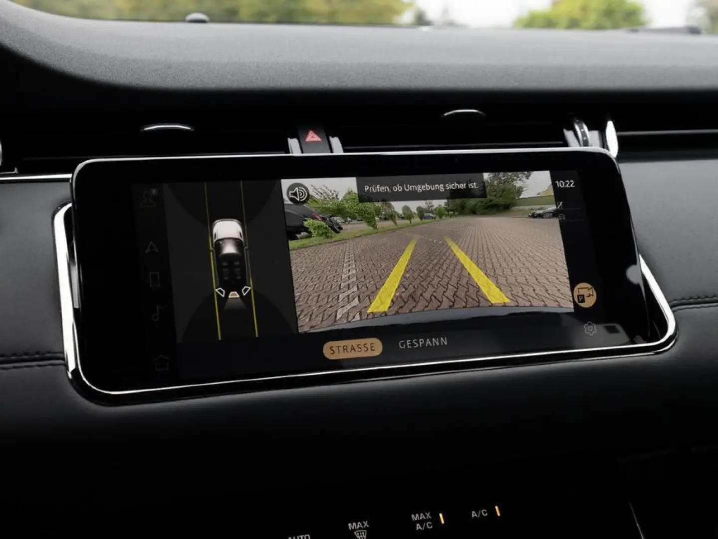 Range Rover Evoque P200 R-Dynamic SE