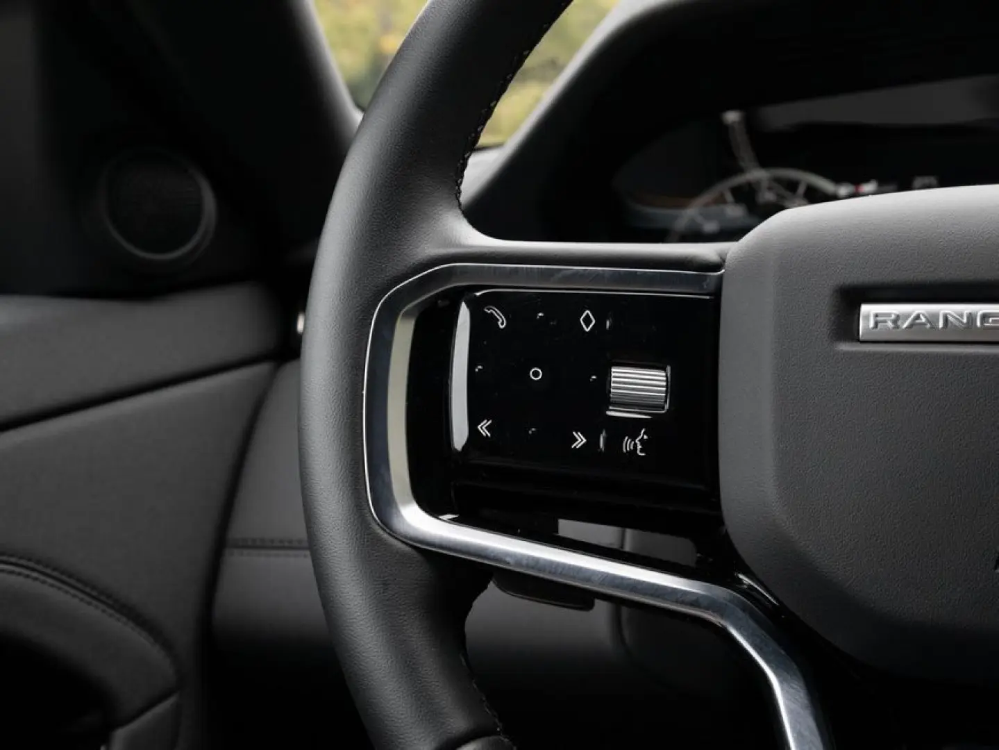 Range Rover Evoque P200 R-Dynamic SE