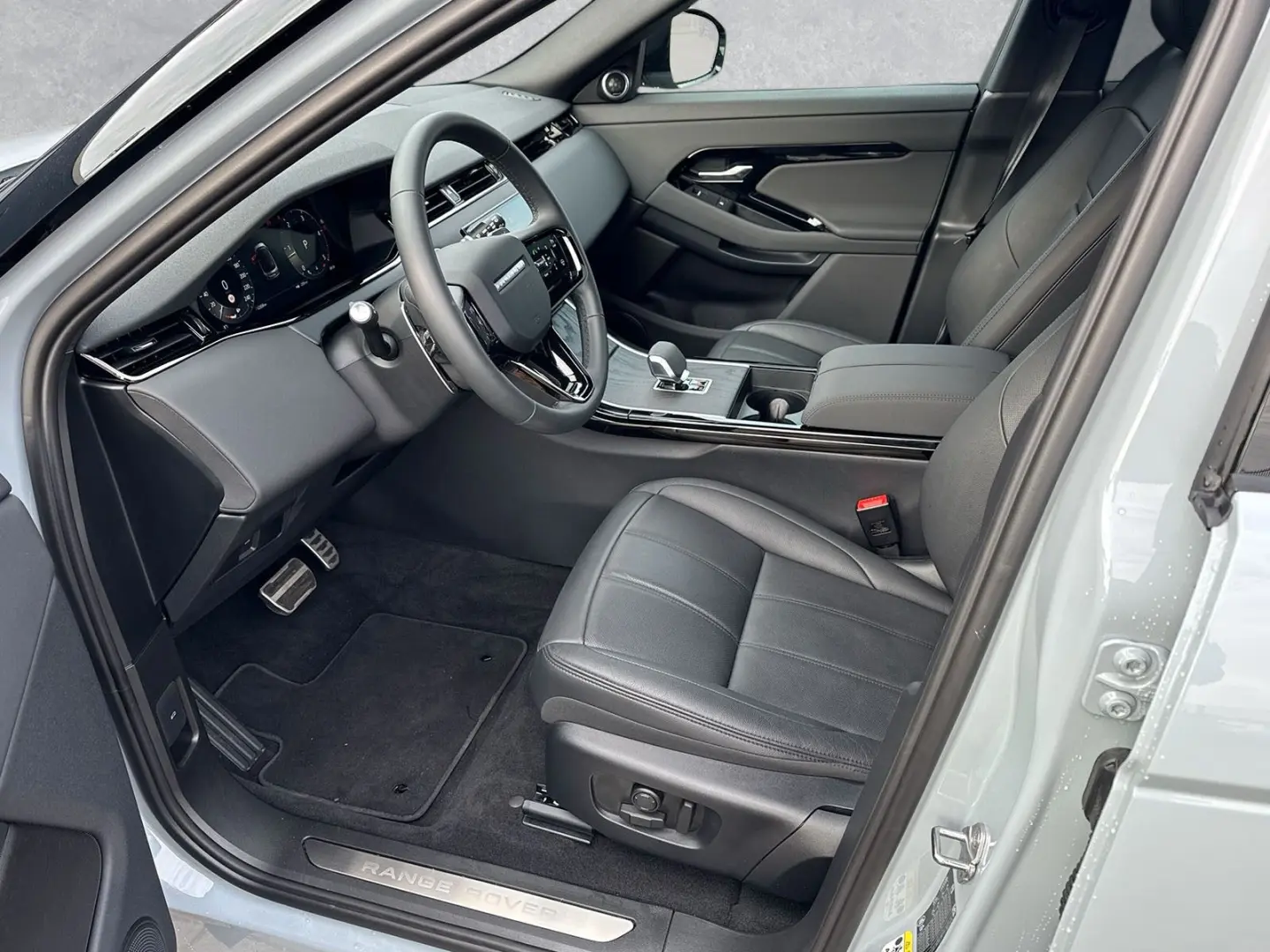 Range Rover Evoque D200 DYNAMIC SE