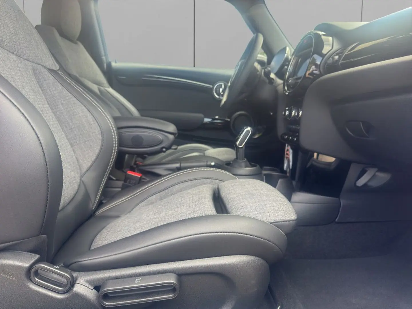 Cooper CHILI LED NAVI SPORTSITZ PDC SHZ 15