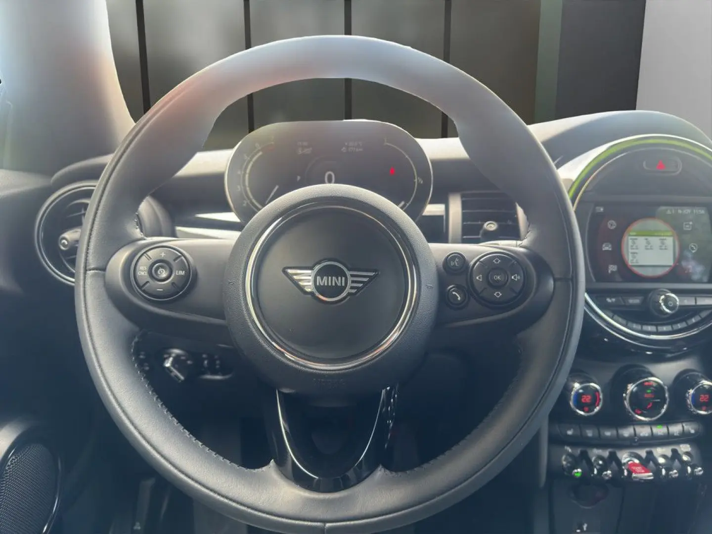 Cooper CHILI LED NAVI SPORTSITZ PDC SHZ 15