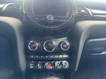 Cooper CHILI LED NAVI SPORTSITZ PDC SHZ 15